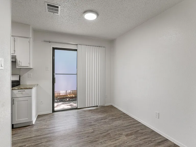 11411 Walnut Ridge Dr — Photo 5