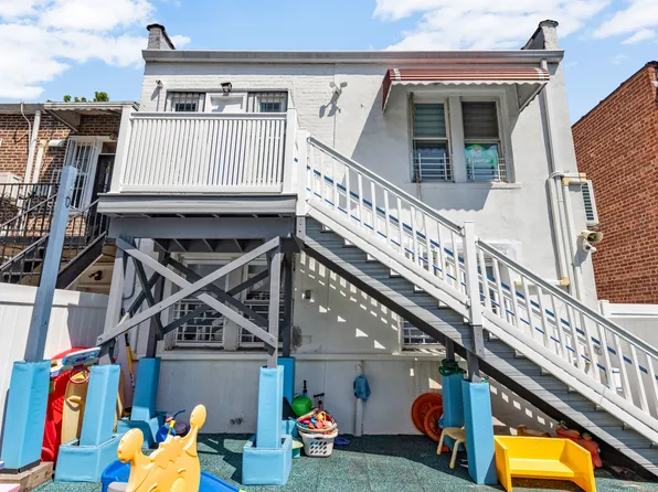 726 Manor Court image 19 of 29