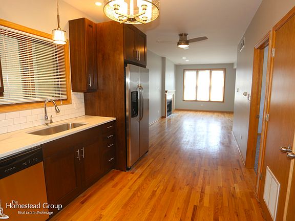 4th image of 1420 W Ohio St #Two