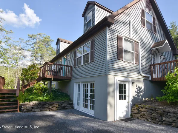 68 Garfield Rd, Phoenicia, NY 12464