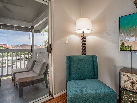 4th image of 160 Keonekai Rd APT 1-201