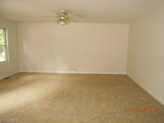 3rd image of 205 Quail Dr