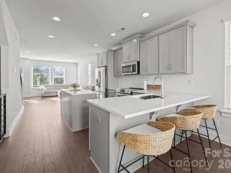 5011 York Park Ln — Photo 26