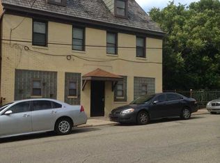 909 E Warrington Ave, Pittsburgh, PA 15210