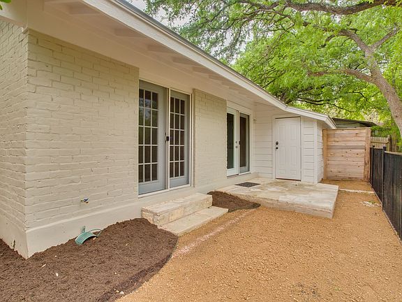 5th image of 2300 Trailside Dr #A