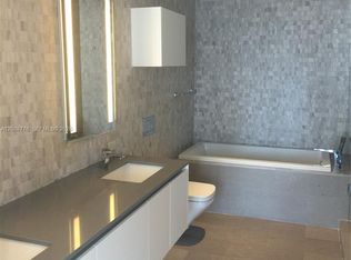 68 SE 6th St APT 3405, Miami, FL 33131