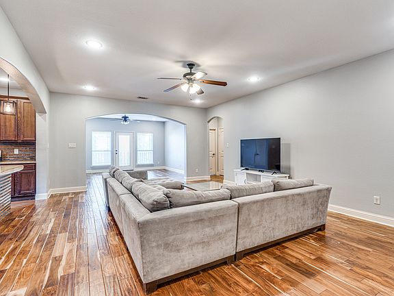 2712 Merida | Beautiful Duplex near TCU | Overview of entire living space.