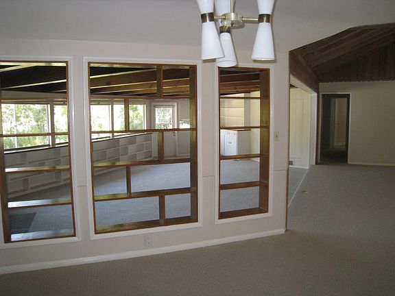4th image of 3982 Camino De La Cumbre