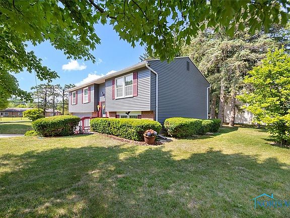 4th image of 297 Chesterton Dr