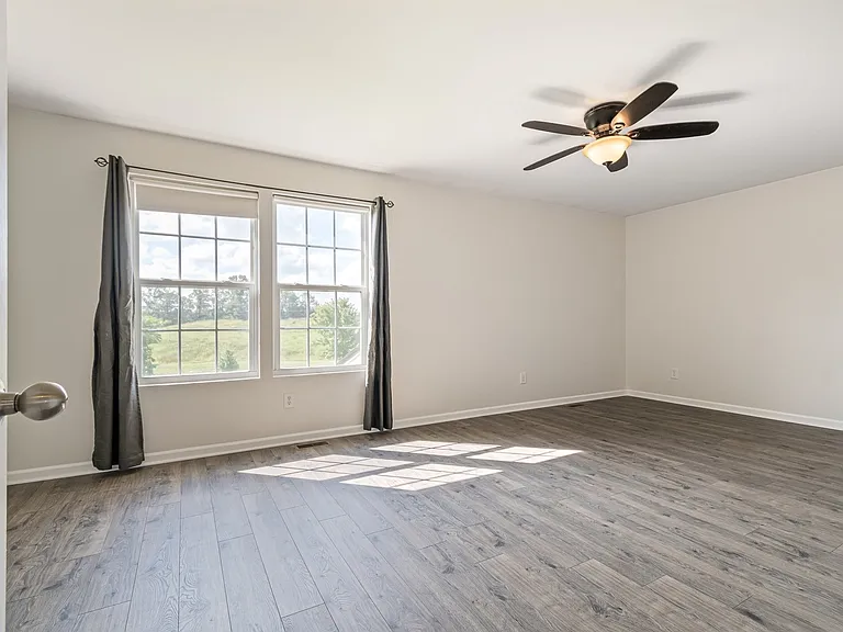 1006 Solomon Ln — Photo 31
