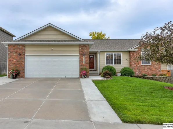 21401 Lincoln Blvd, Gretna, NE 68028