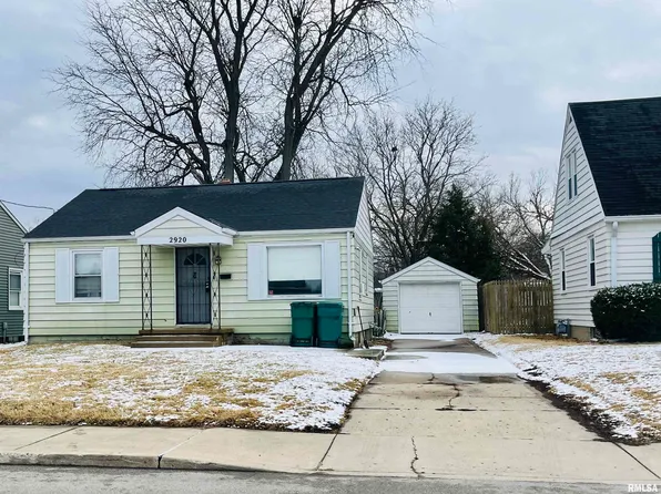 2920 W Alice Ave, Peoria, IL 61604