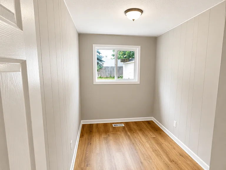 4724 Homewood Dr — Photo 6