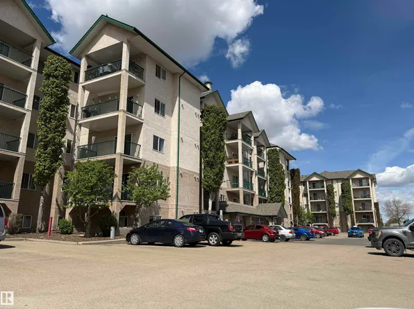 11325 83rd St NW #112, Edmonton, AB T5B 4W5