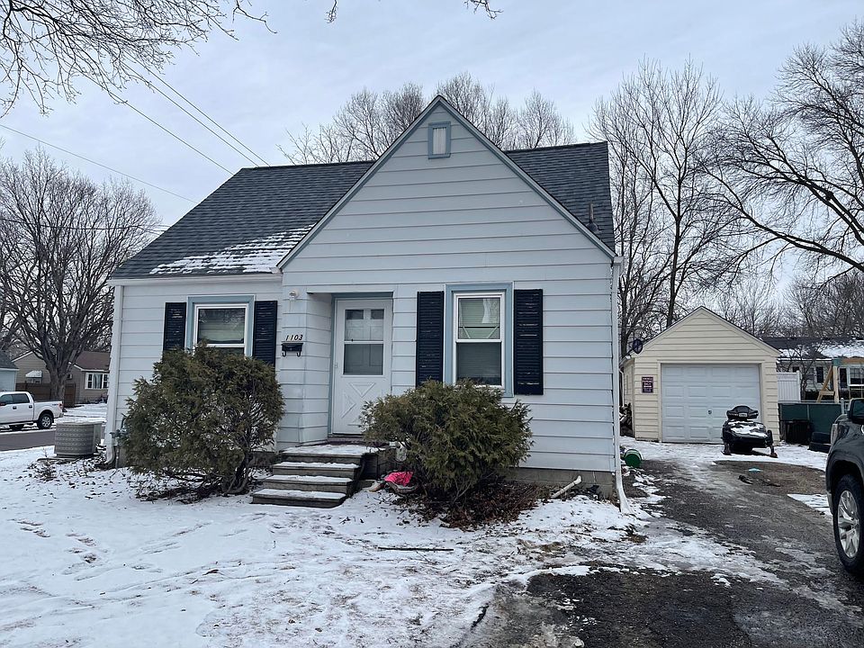1st image of 1103 Highland Ave