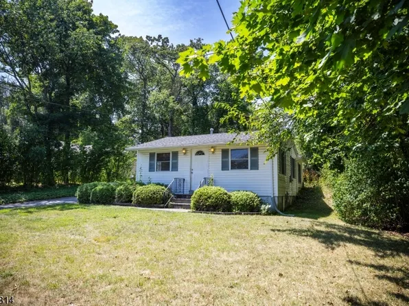 28 Virginia Ave, Jefferson Twp., NJ 07849