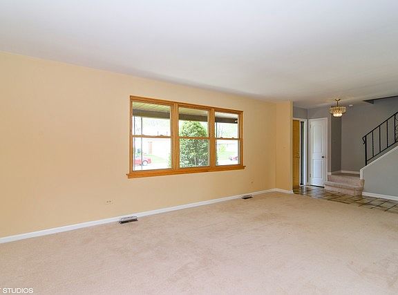 3rd image of 1808 W Thornwood Ln