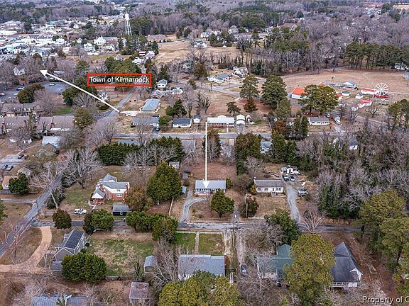 3rd image of 24 Dogwood Ln