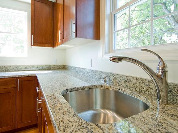 2nd image of 37 Marcella St