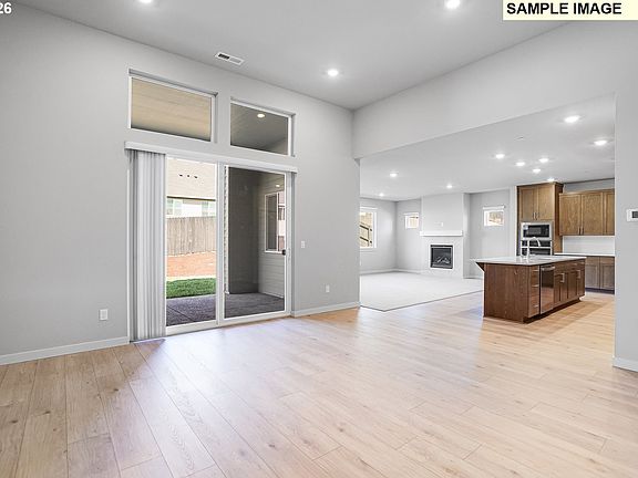 7th image of this home