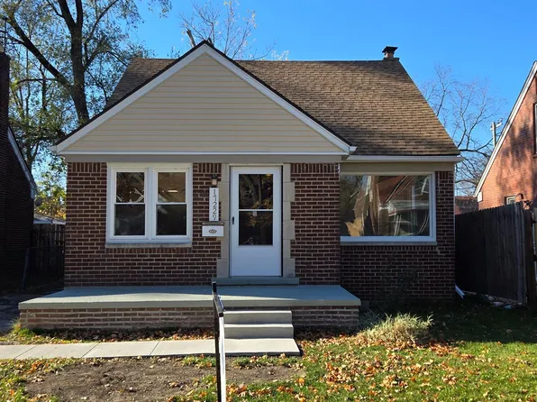 17229 Warwick St, Detroit, MI 48219