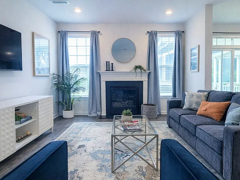 2100 Curry Meadow Way — Photo 31