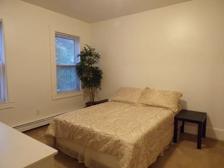 8 Adams Ct — Photo 4