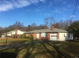 46 Blossom Ln, Shawangunk, NY 12589