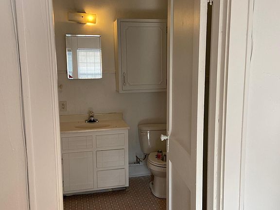 3rd image of 202 Washington St #20412