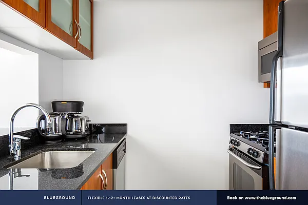 Rented by The Blueground | media 87