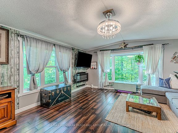 4th image of 7498 Island Cres