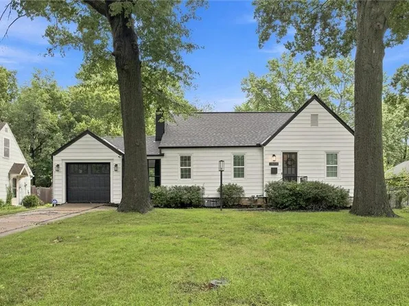 8439 Ward Parkway Plz, Kansas City, MO 64114