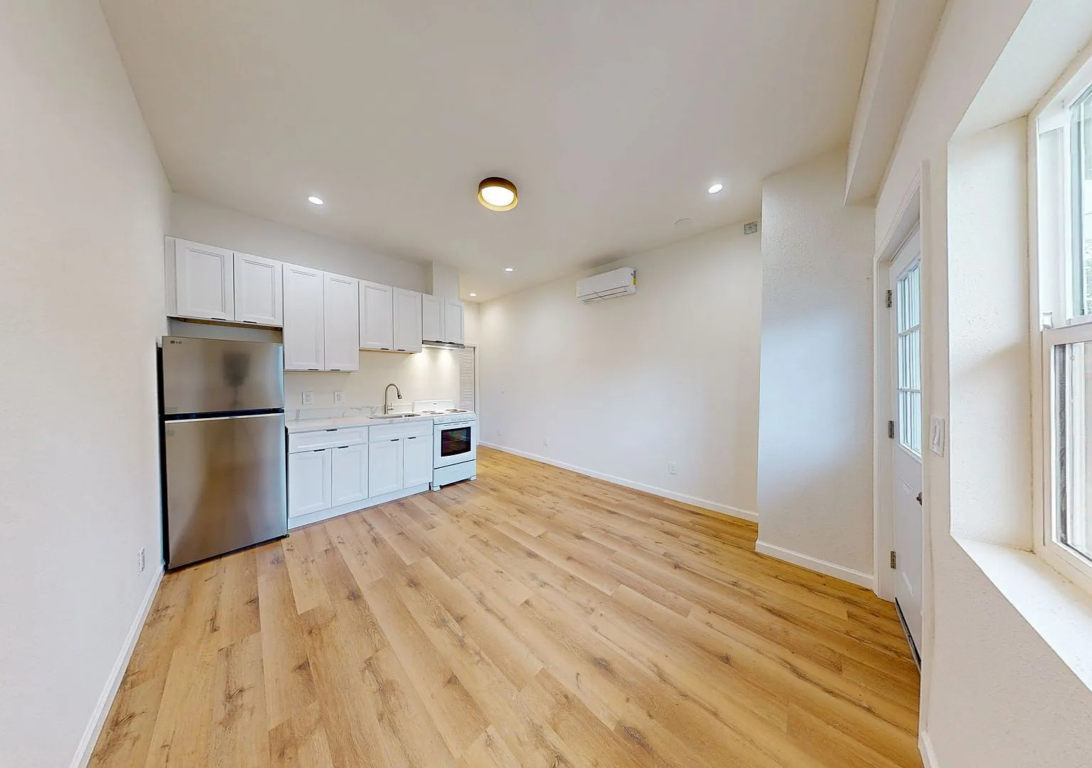 2619 High Street — Photo 4