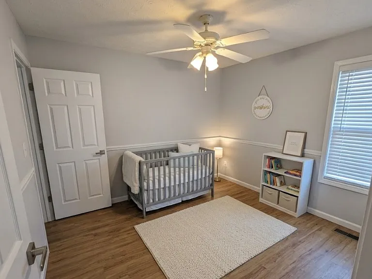 344 Creekview Dr — Photo 12