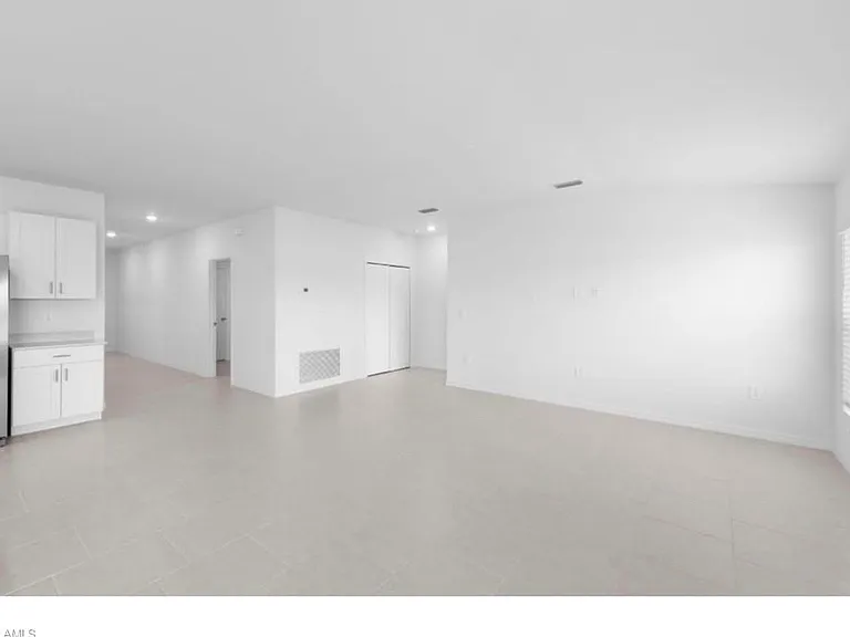17260 Cantu Ct — Photo 4