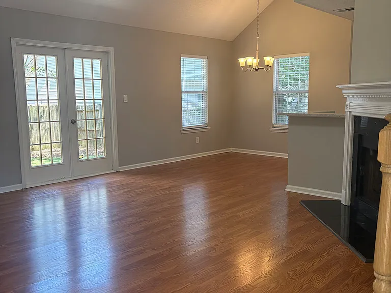 304 Everdale Rd — Photo 3