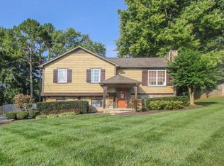 1805 Cannondale Rd, Knoxville, TN 37922