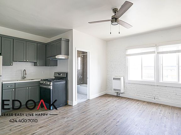 2nd image of 254 S Mariposa Ave #402