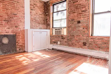 Rented by Nolita Group