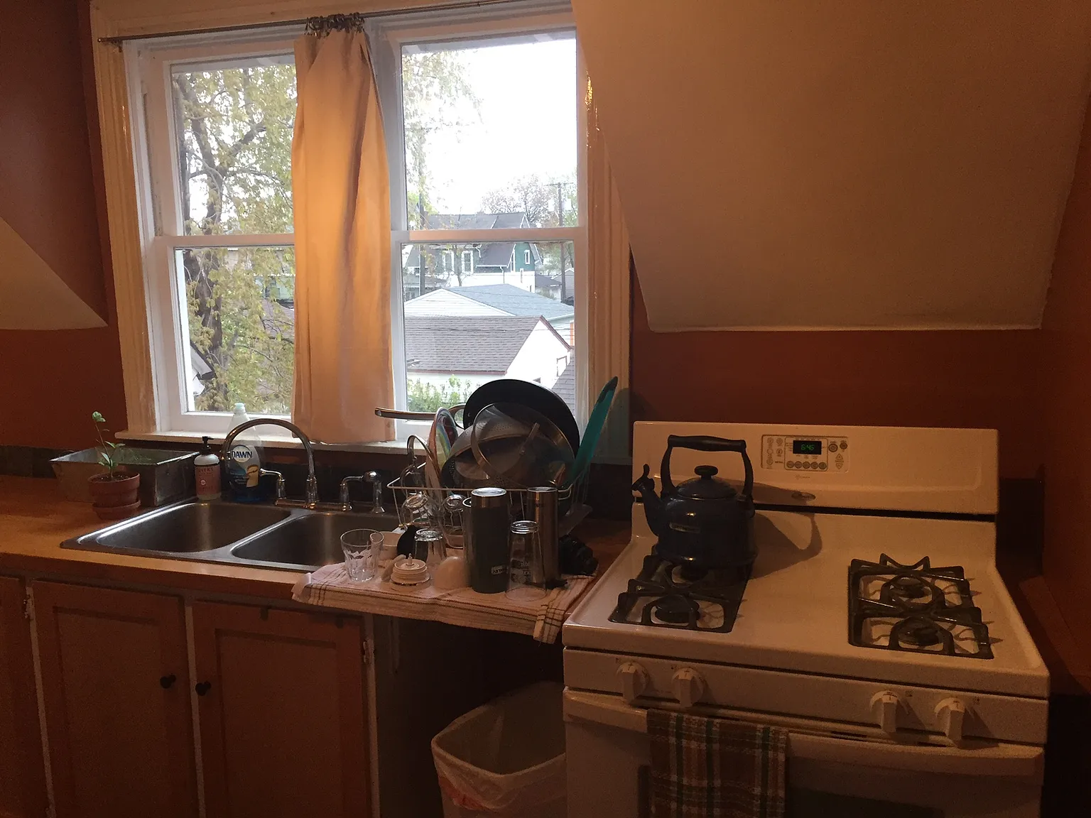 2 bed, 1000 sqft, $1,550 — Photo 3