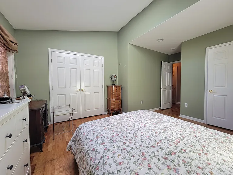 72 Prospect St #A — Photo 22
