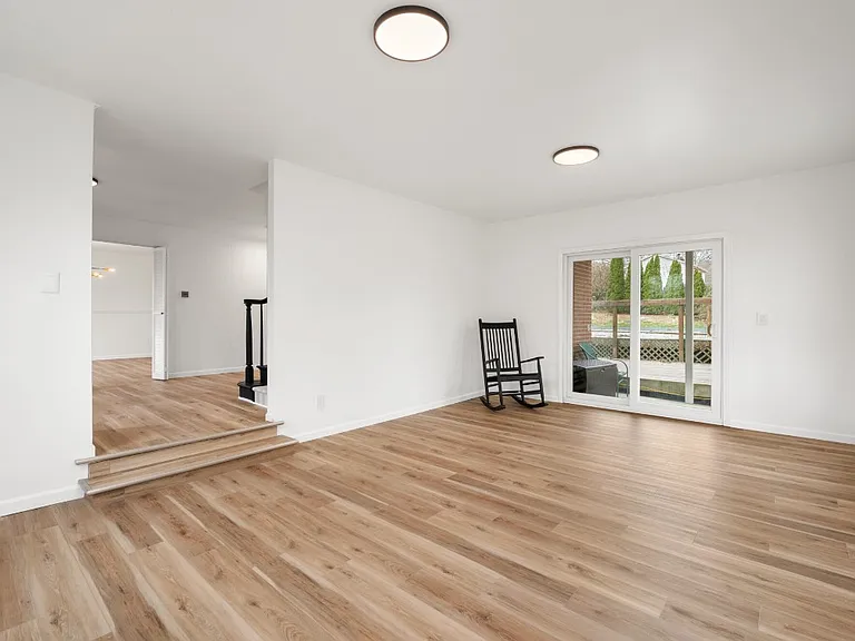 2 Cavasin Dr — Photo 33