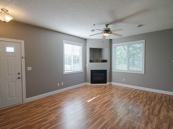 3rd image of 6281 29th Ave NW