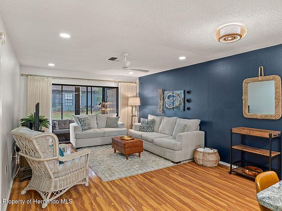 4th image of 2132 Sea Pines Ct