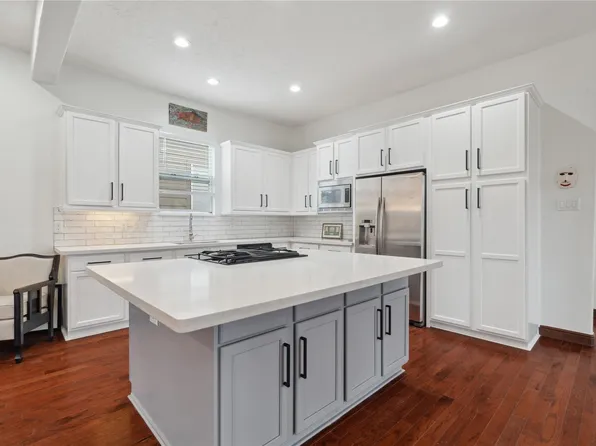 415 W 8th St, Houston, TX 77007