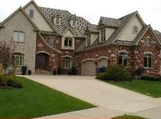 1855 Royal Birkdale Dr, Vernon Hills, IL 60061