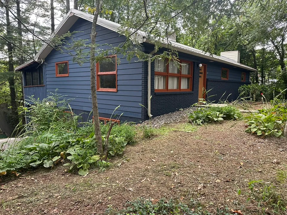 307 White Pine Dr