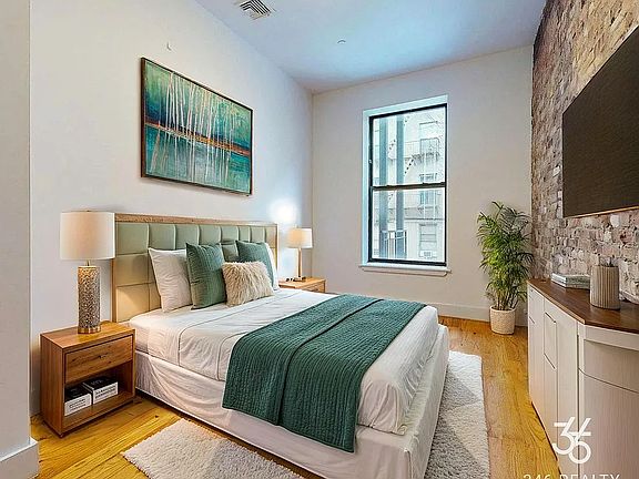 2nd image of 255 W 121st St APT 1