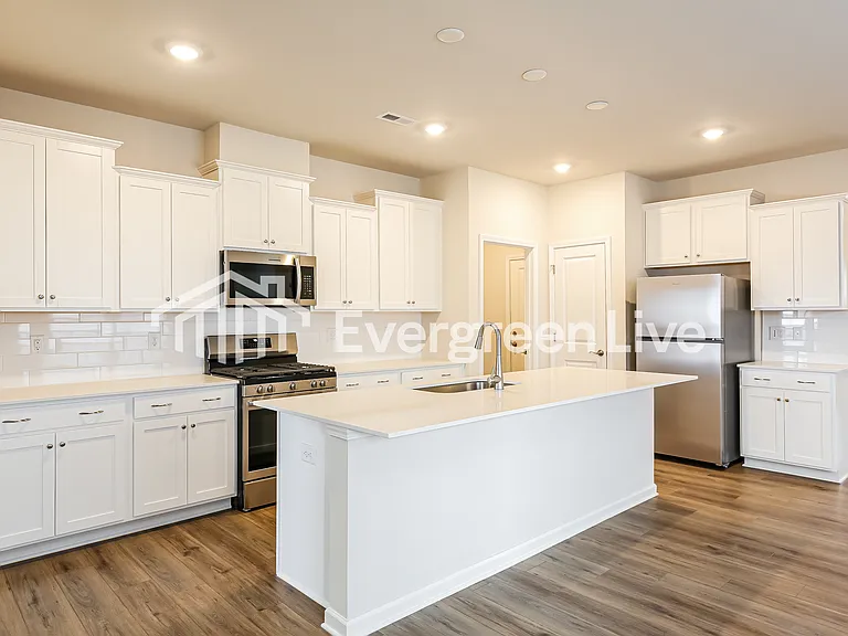 408 Lees Corner Ln — Photo 6