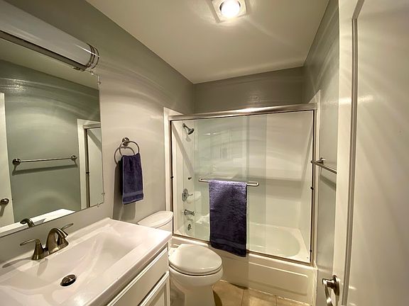 5th image of 3779 Blackford Ave APT 22